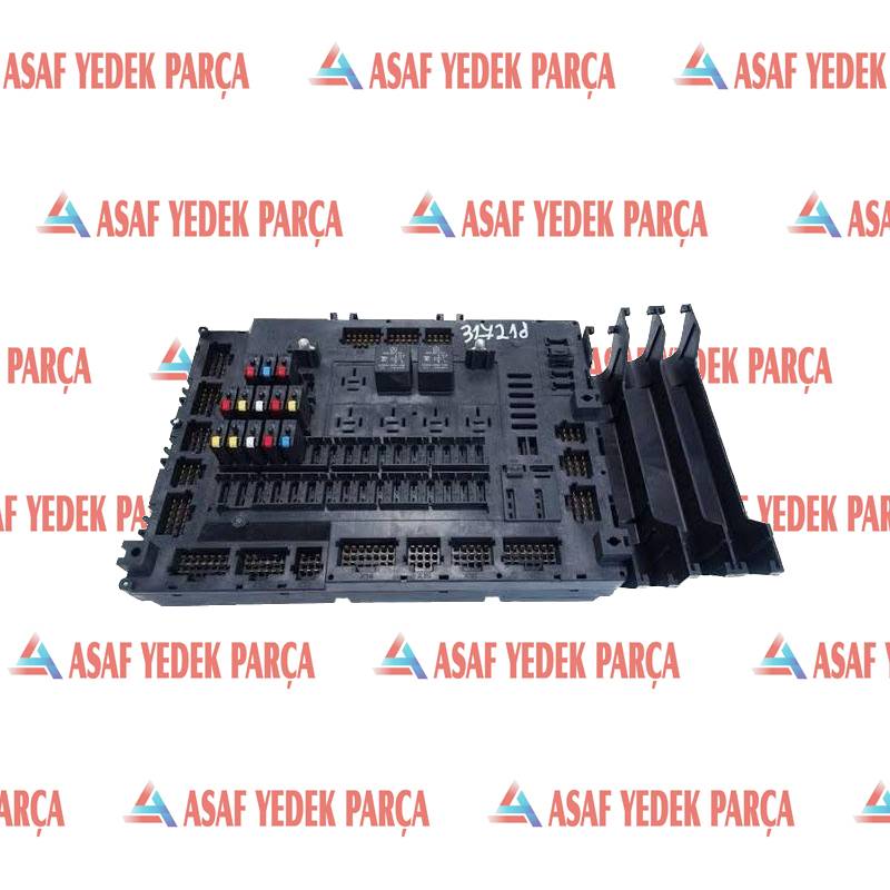 Mercedes Benz Arocs SİGORTA KUTUSU